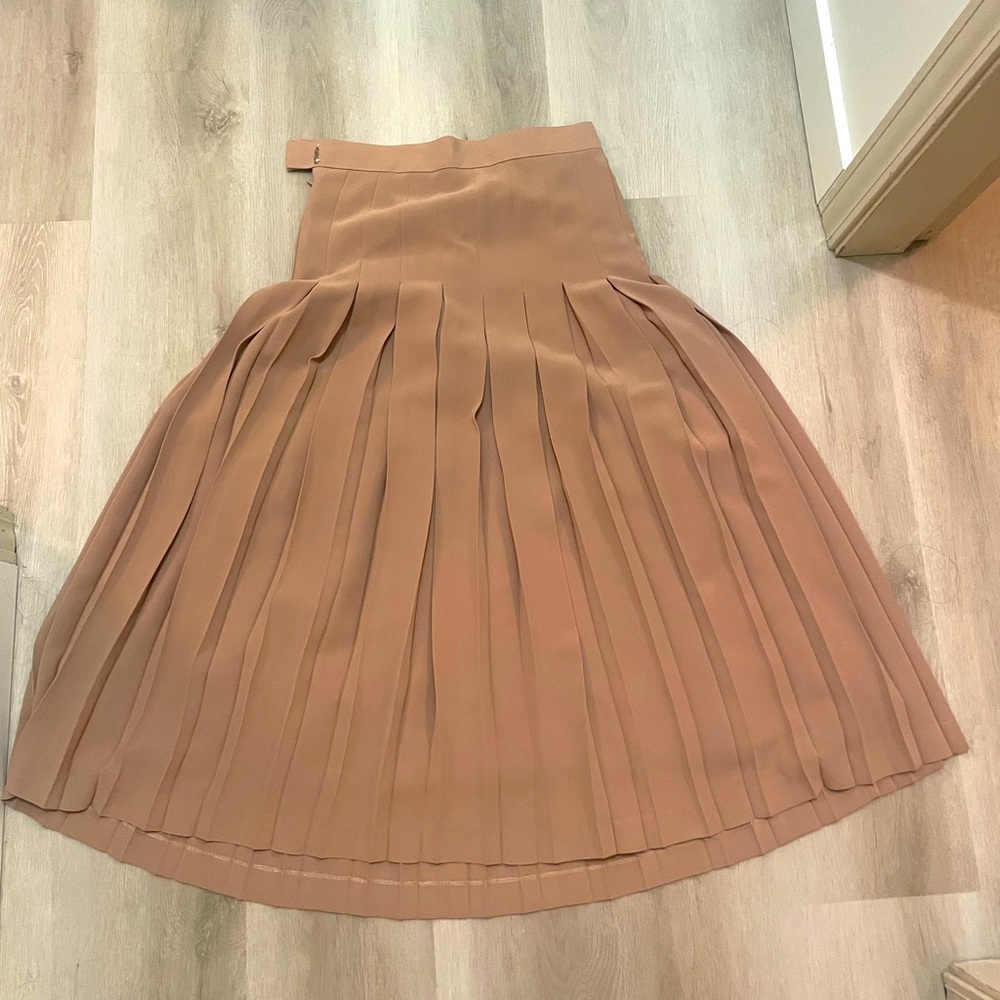 Elegant Tan Pleated Skirt. From Korea.